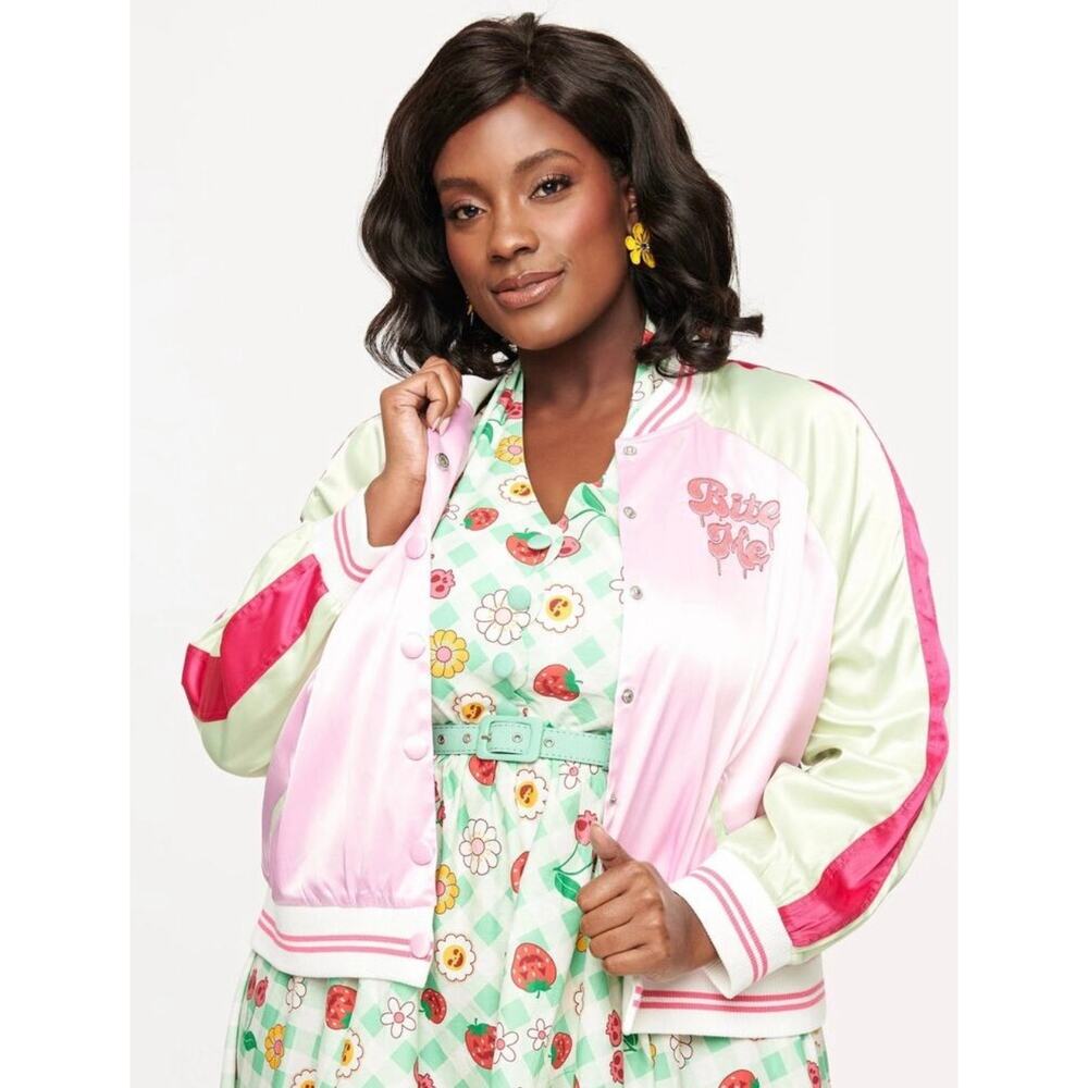 Unique Vintage Pink Green Bite Me Satin Bomber Jacket 5X 26 NWT